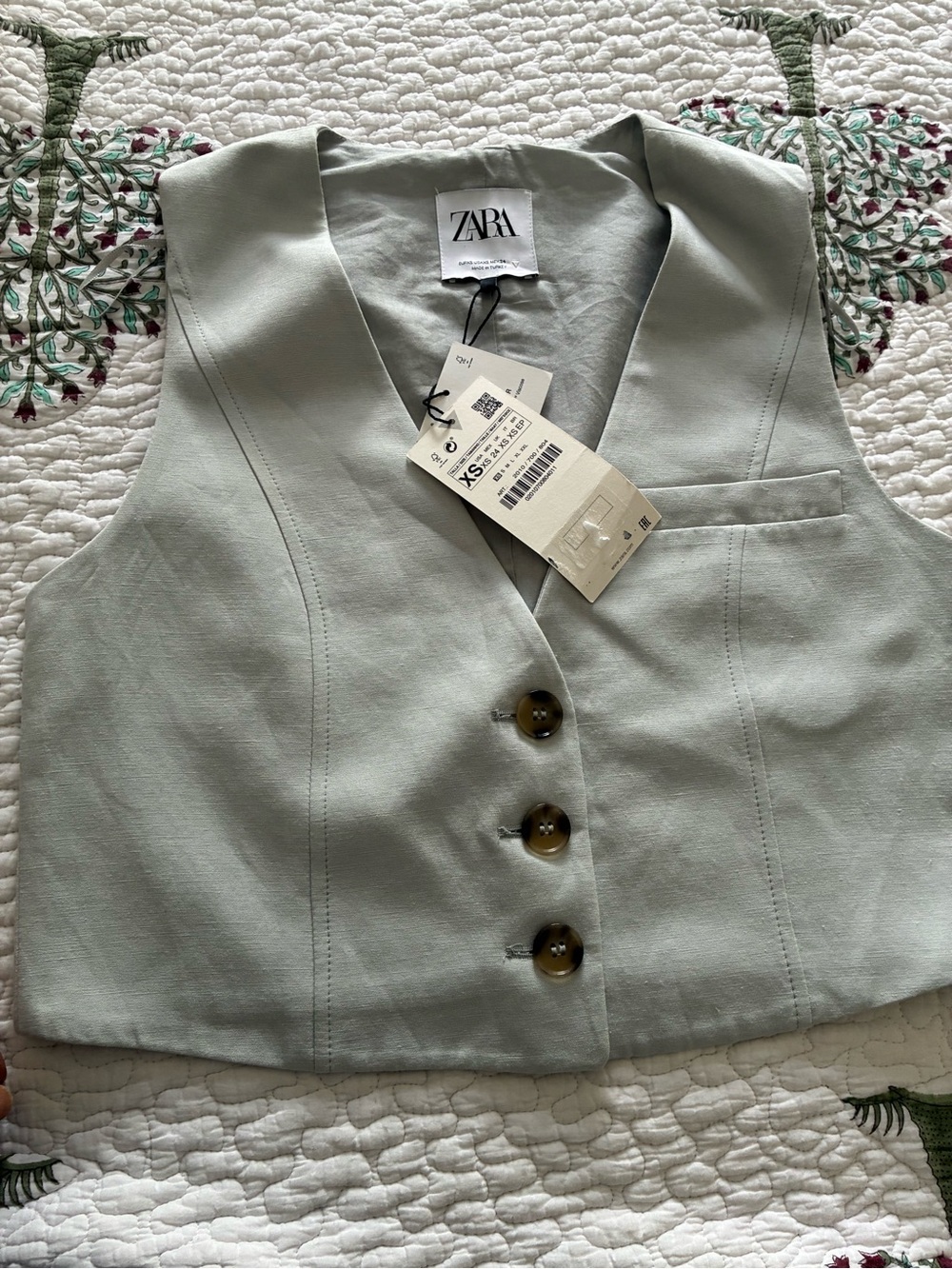 ZARA Light Mint Buttoned Cropped Vest